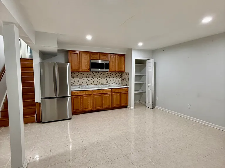 13643 Spinning Wheel Dr — Photo 2