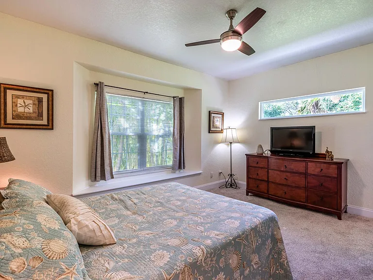 1901 Westminster Cir #6 — Photo 13