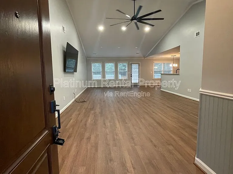 1745 Berry Ct — Photo 18