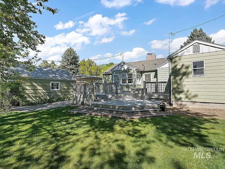 1103 S Johnson St — Photo 2