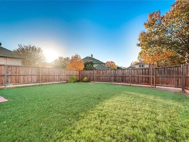 4417 Scenic Dr — Photo 16