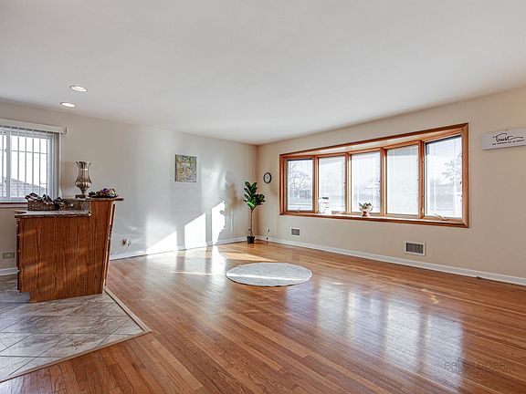 5th image of 8238 N Harlem Ave