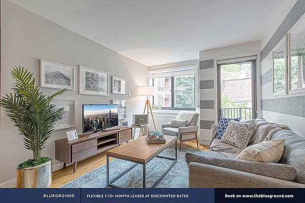 Rented by The Blueground | media 51