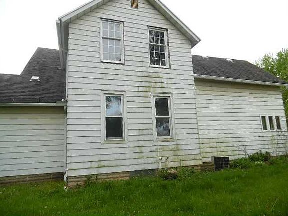 2nd image of 845 S Washington St #Stw3-p4