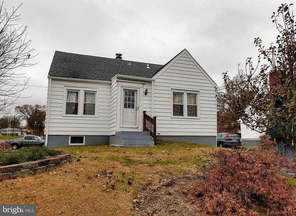 3 bed, 2.5 bath, 1313 sqft, $2,600 — Photo 1