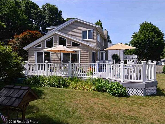 3rd image of 8 Roseland Ave