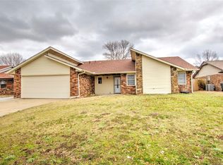 608 S David Ln, Muskogee, OK 74403