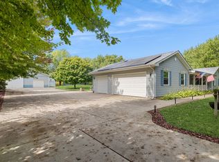 43100 N Lewis Ave, Zion, IL 60099