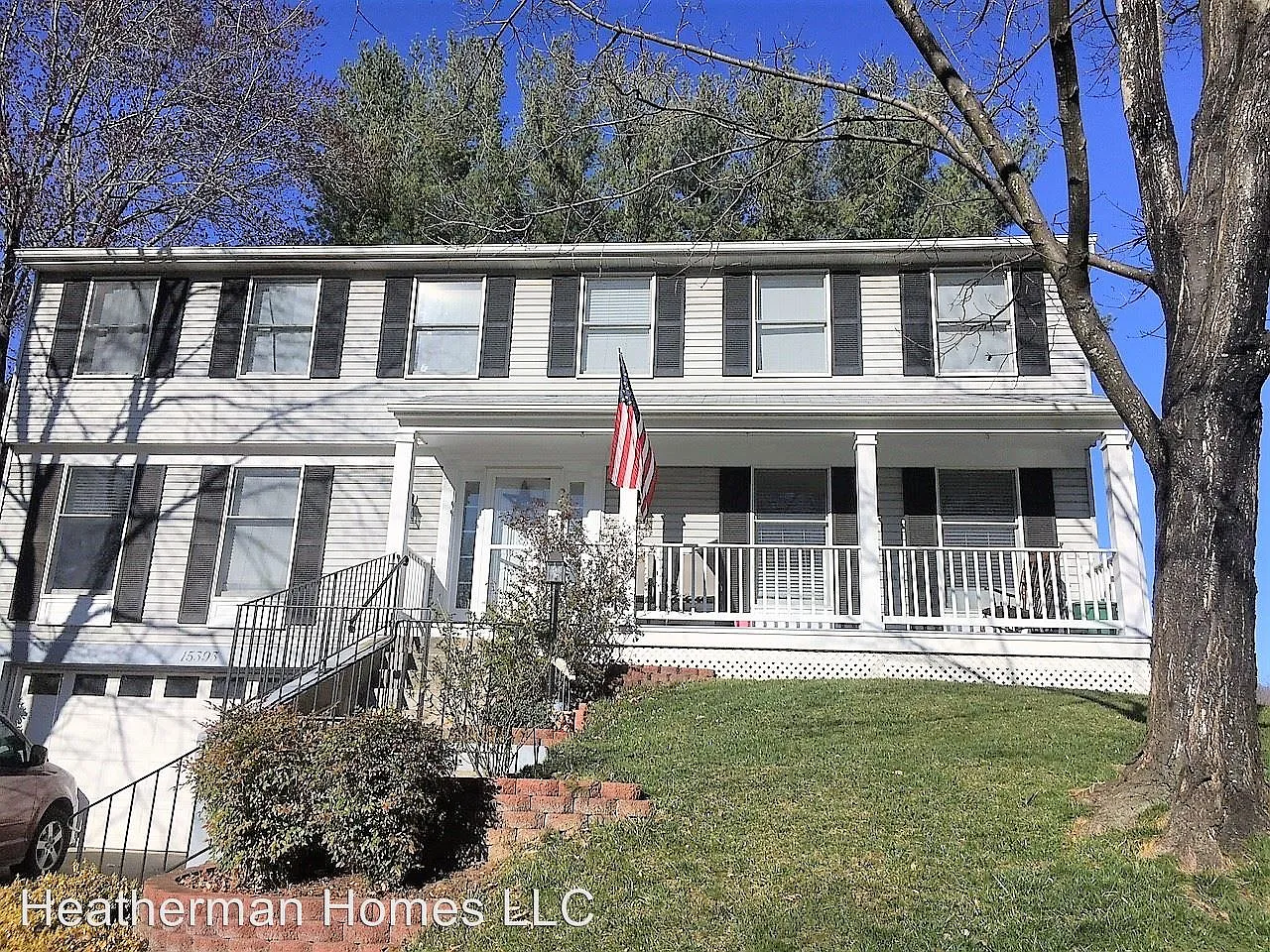 15393 Autumn Ln photo 1