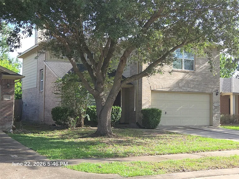 17711 Barton Point Ln — Photo 3