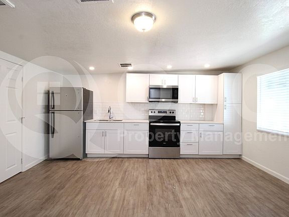 5th image of 231 S 1st St APT B