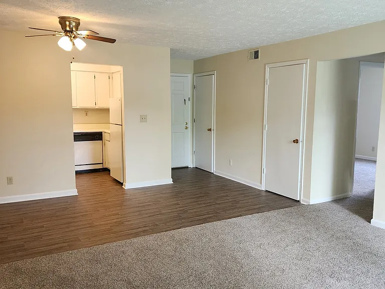 Huntley Ridge East — Photo 14