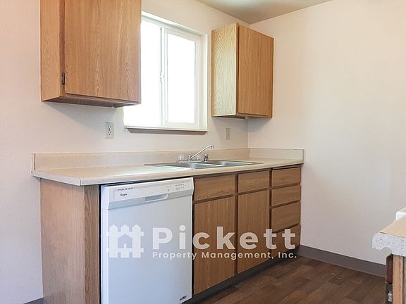 4th image of 135 Lippert Dr W APT 207