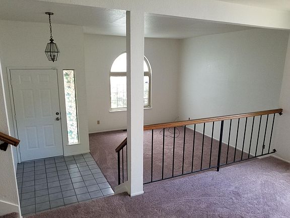 5th image of 8328 Herndon Ct