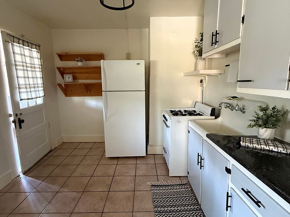 1st image of 1122 E 5th Ave #4