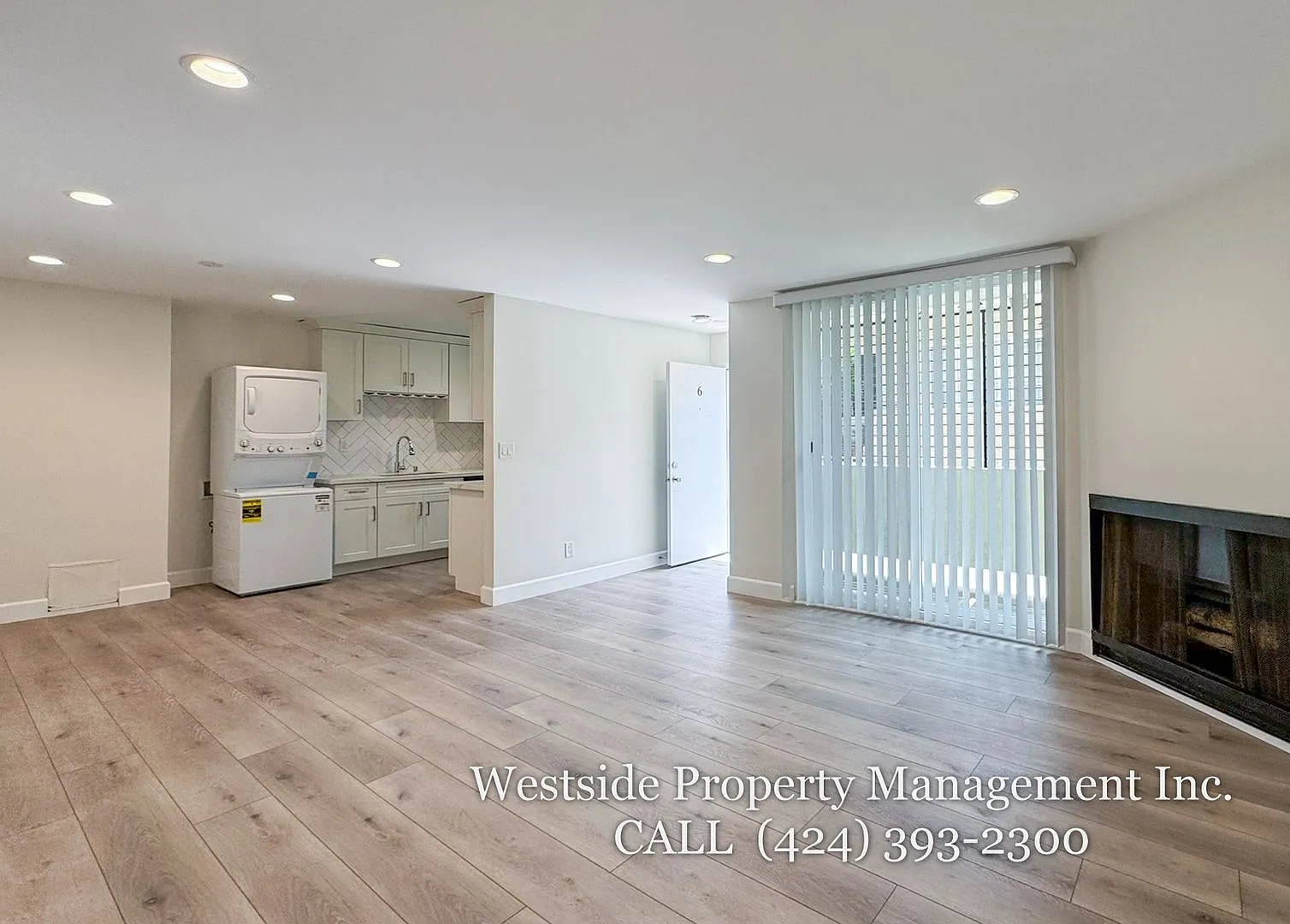 Santa Monica Neighborhood | Luxury Remodel 3BD + 2BA — Photo 4