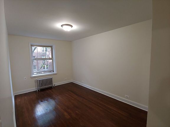 5th image of 4310 50th St #3K