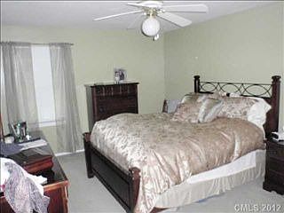 4th image of 4711 Autumn Leaf Ln