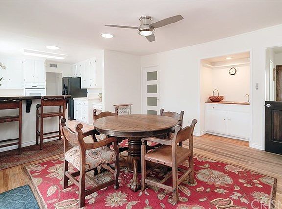 4th image of 23650 Community St