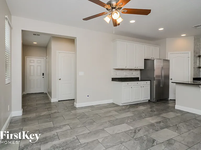 5439 Funks Grove Ln — Photo 3