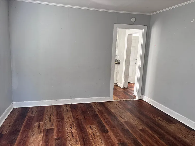 507 S Harrison Ln — Photo 5