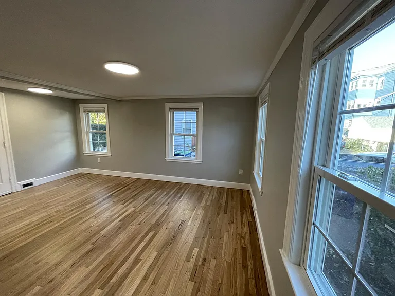 28 Linden Ave #1 — Photo 9