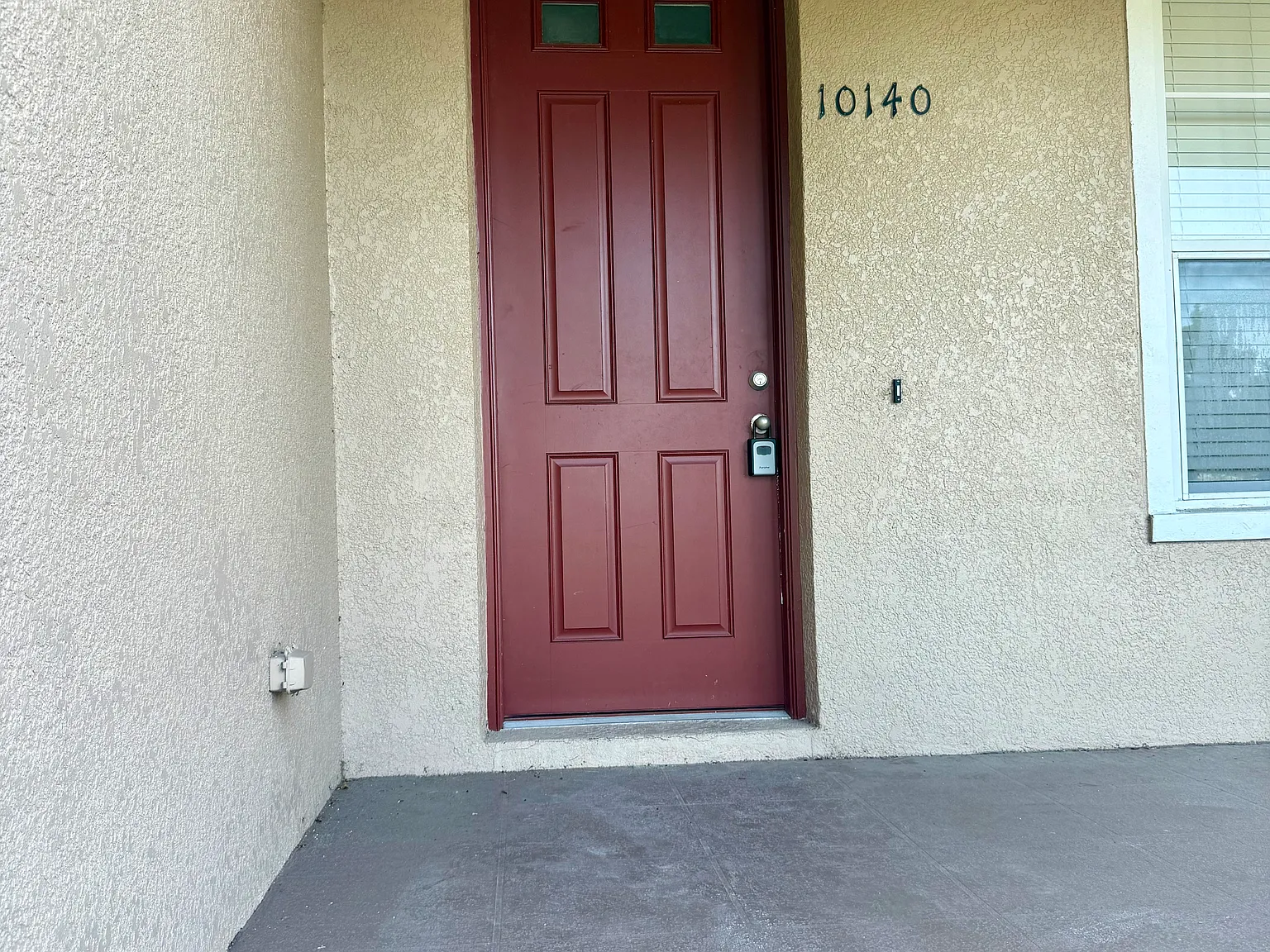 4 bed, 2126 sqft, $3,600 — Photo 2