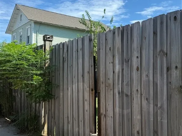 307 W 43rd Street, Savannah, GA 31405