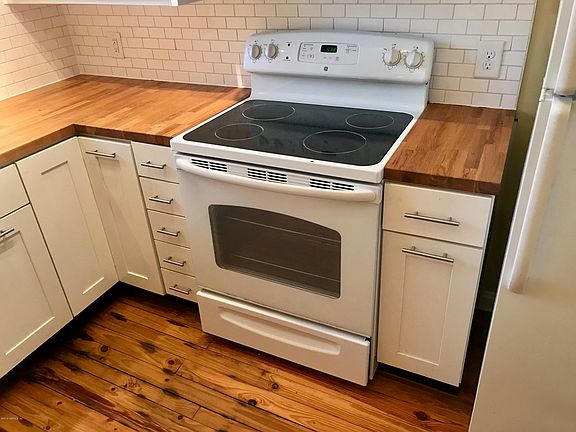 4th image of 2824 Forbes St