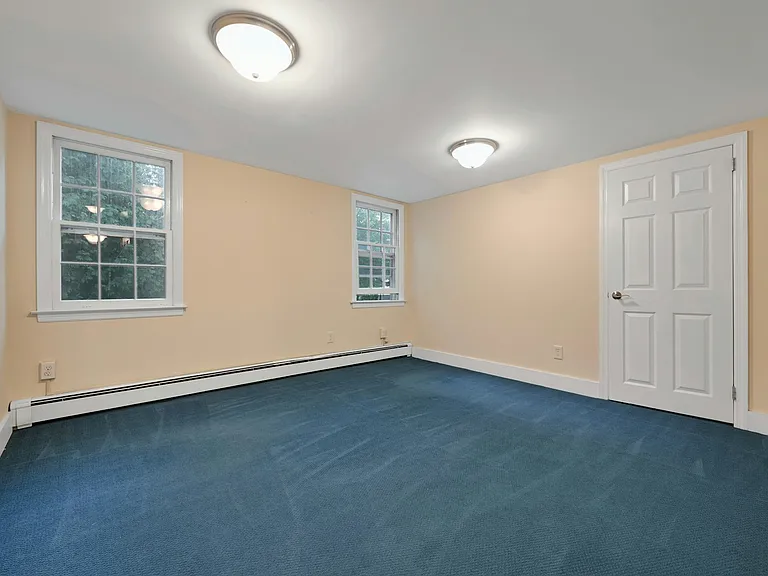 288 S Van Dien Ave #D — Photo 19