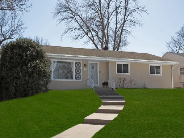 40 Logan Ave W, West Saint Paul, MN 55118