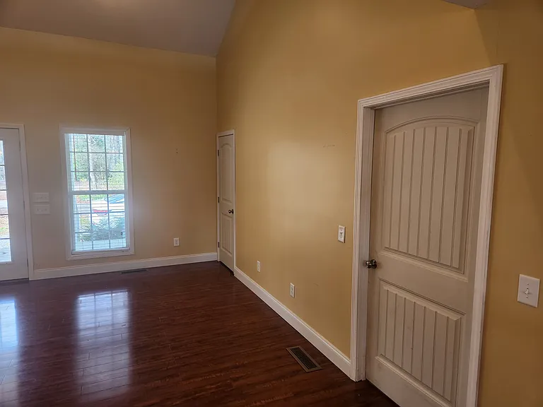 223 Varnes Ln — Photo 20