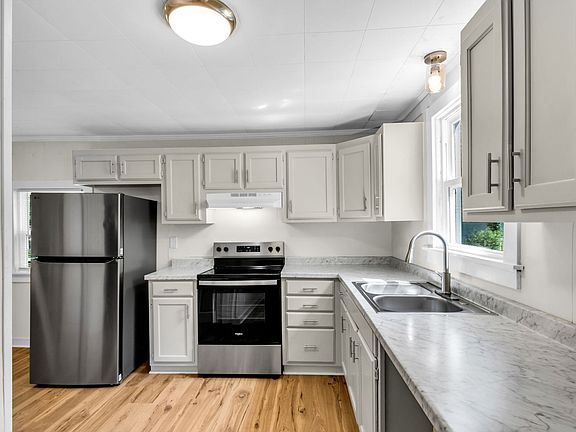 5th image of 110 Juliet Ave