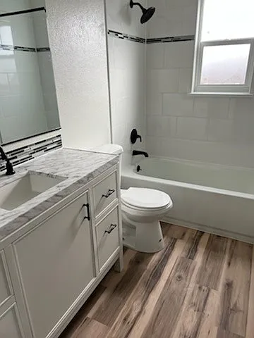 1324 Balsam Ave #1 — Photo 4