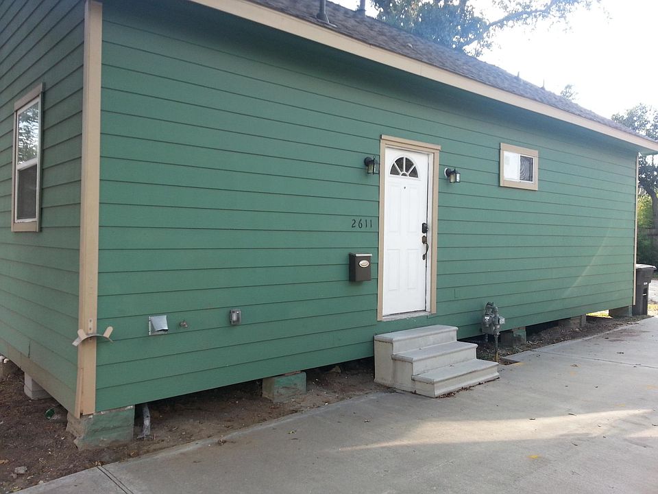 1st image of 2611 N Durham Dr