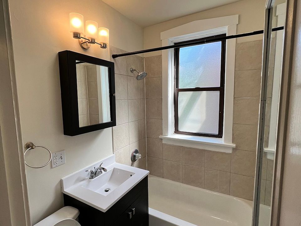 1st image of 1251-1249 W Henderson St #2E