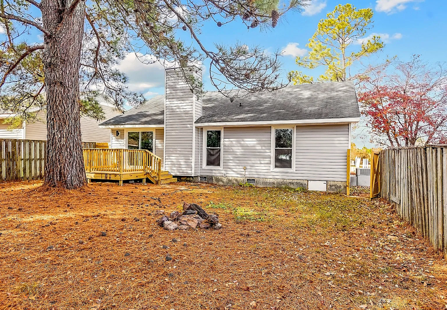 3 bed, 2.0 bath, 1204 sqft, $1,425 — Photo 4