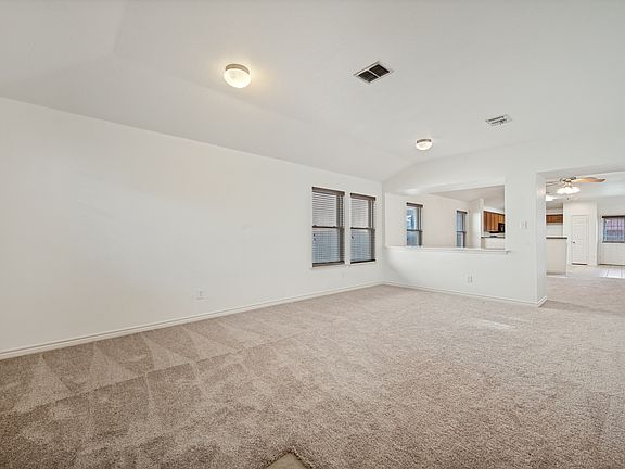 3rd image of 2683 Lake Ridge Dr
