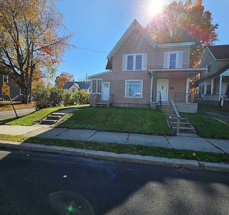 1st image of 401 Franklin St