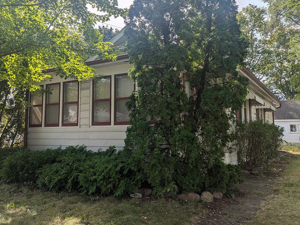1st image of 1701 Pershing Ave
