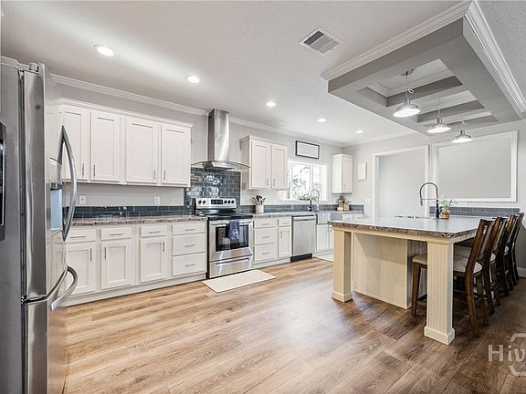 4th image of 869 Simmons Road