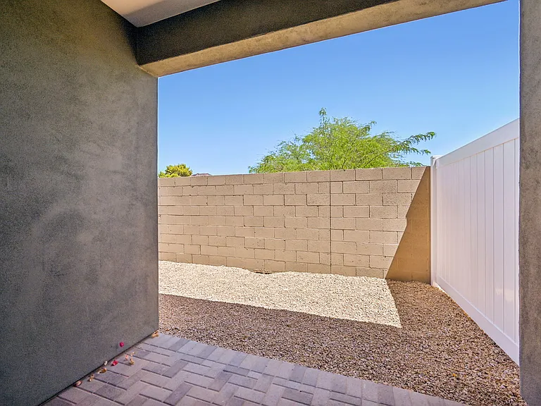 Agave Townhomes — Photo 75