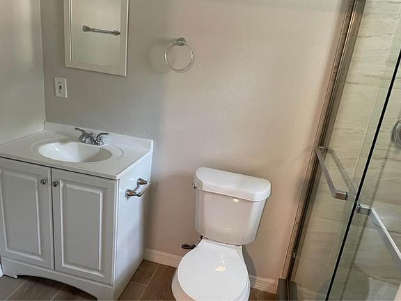 5th image of 4604 Ashland Dr #A