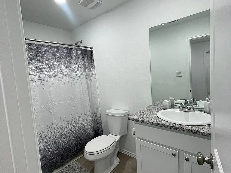 8043 Nube Medina — Photo 8