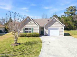 111 Bay Tree Cir, Hampstead, NC 28443