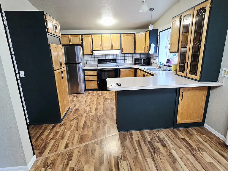 140 SE Fuchsia Ave — Photo 6