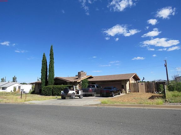3rd image of 4012 N Dale Dr