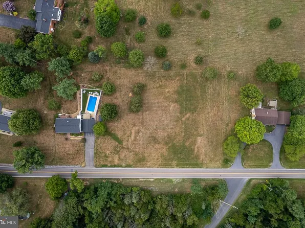 1329 Smithland Rd, Harrisonburg, VA 22802