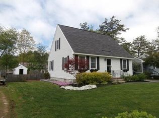 15 Chesterfield Dr, Concord, NH 03301