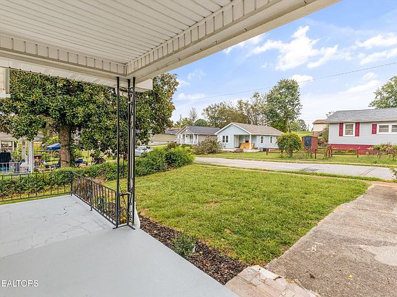 5th image of 181 E Edison St